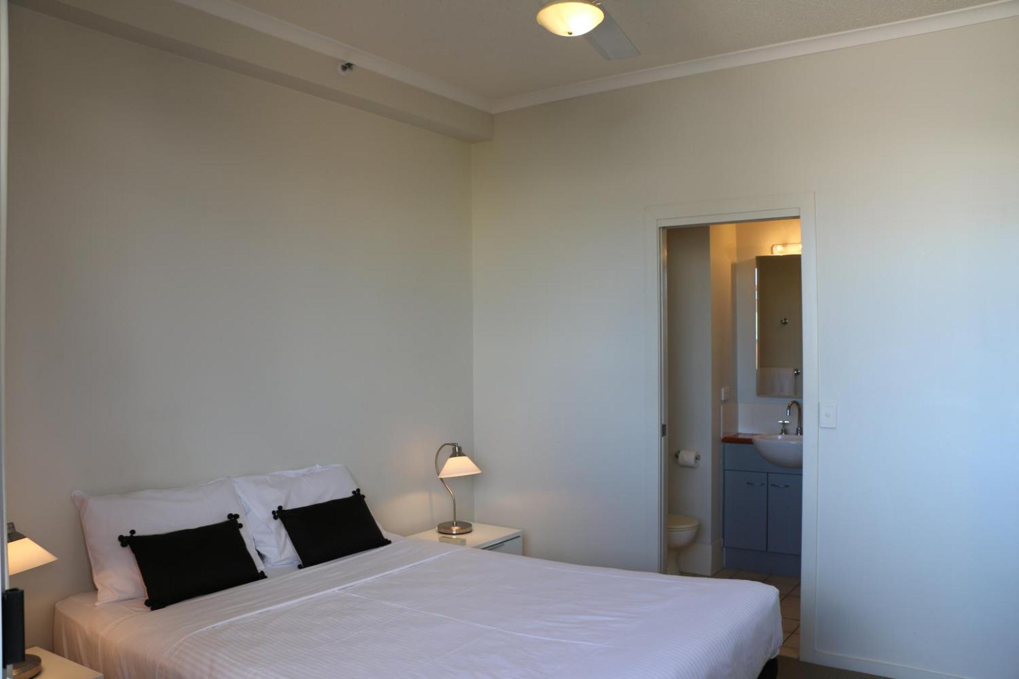 Frisco Apartments Brisbane Szoba fotó