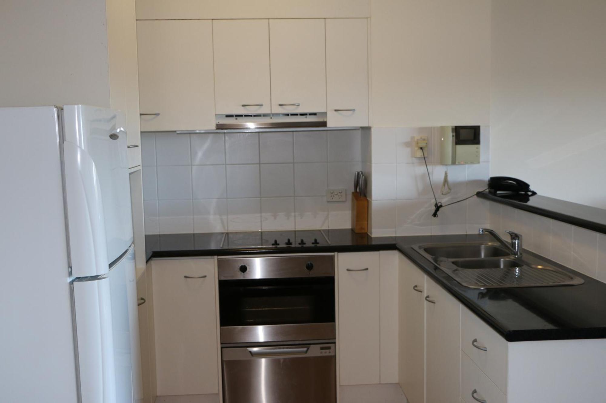 Frisco Apartments Brisbane Szoba fotó
